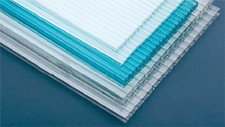 PC hollow sheet extrusion machine